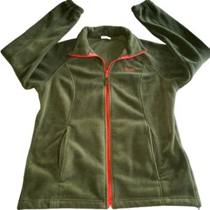Size large Green Columbia Jacket